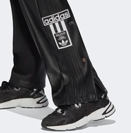 全新adidas originals  Faux L Adibreak人造皮革長褲