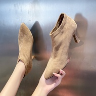 รองเท้าส้นสูงหนังนิ่มหุ้มข้อส้นบางหัวแหลมฤดูใบไม้ร่วง/ฤดูหนาว รองเท้าส้นสูงหุ้มข้อแบบลำลองสำหรับผู้ห