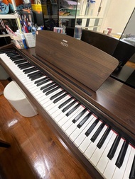 Yamaha Arius電子鋼琴