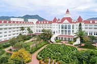 Hong Kong Disneyland Hotel