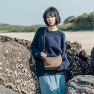 【人氣推薦】Shelly皮革斜背包- 陶土啡 精選母親節禮物 實用送禮