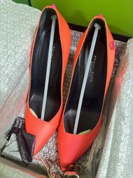 原價8000🍀100%正品🍀只室內試穿🍀Philipp Plein 螢光高跟鞋