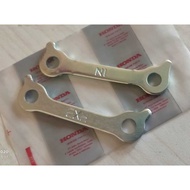 Cylinder Head Plate EX and IN MOTOR PCX 160 Adv 160 Vario 160 Stylo 160 Original.