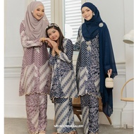 NFH SERI MELATI Baju Kebaya Labuh Bercorak Batik Ekslusif dan Lace Sedondon Ibu dan dan Anak (Kids) Material Royal Silk