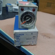 OMRON H3Y-4 3H TIMER 3JAm 220VaC/OMRON H3Y-4 3H 3Hour 220VAc
