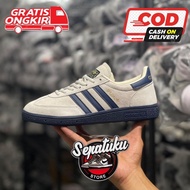 Adidas spezial shoes are suitable for men and women.