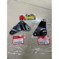 Genuine Wave 100 Rear Footrest Bracket Left And Right 50713-KEV-900/50714-KEV-900