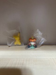 日本正版寶可夢 Pokemon 倚肩睡眠公仔扭蛋 比卡超 pikachiu/ 冬天圍爐系列炙燙鱷扭蛋