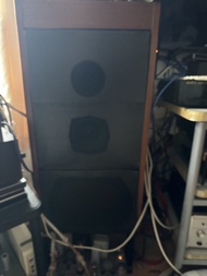 Linn Isobarik 座地三路木喇叭