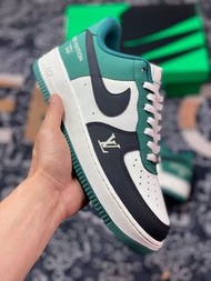 Nike Air Force 1 07 LV8