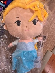 Elsa公仔