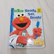 Sesame Street Ready, Set, Brush! A Pop-Up Book Preloved