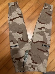 IZZUE-ARMY迷彩長褲 原價$899