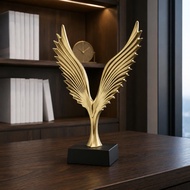 Golden Eagle Statue Statue Layered Feathers Winged Eagle Figurine Home Decor Resin Black Base