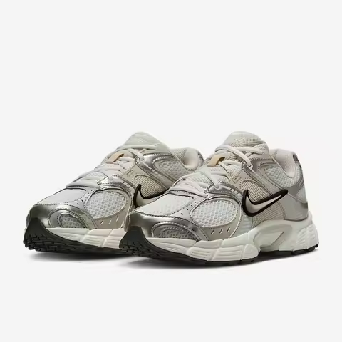 Nike genuine V5 RNR women's sports lightweight classic lace up casual shoes HQ7901-104