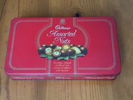 Vintage Cadbury's Assorted Nuts Tin Box 1991 吉百利朱古力鐵盒