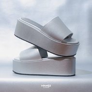 HOMETOWN รองเท้าแตะแบบลำลอง สีเงิน💥 ( MADE TO ORDER 14-20 DAY ) 💥