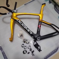 (Ready to ship!!!) Whole set Gold Black color Latest OEM Pinarello Dogma F F14 Ineos road bike frameset full Toray Carbon fiber T1000 Disc brake with fork with handlebar with headset and spacer size 46.5cm and 50cm