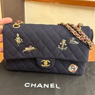Chanel 海軍藍絨帆布/羊皮徽章特殊COCO25