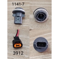 1141-7 / 3912 BULB SOCKET