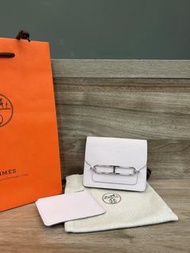 Hermes roulis