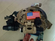 頭盔 FAST Helmet 蟒紋 Comtac II 識別燈 夜視模型