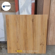 Granit lantai 60x60 plywood medium crema/Atena tiles