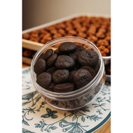 BLACKOUT CRUNCHY COOKIES . (B)