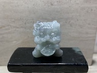 A貨翡翠冰烏雞吞金獸擺件