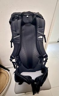 The North Face Tellus 35 黑色背包