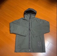 (Size 美版M) Adidas 軍綠色防水防風刷毛外套(1101)