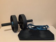 Decathlon 腹肌滾輪訓練器