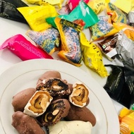 DATES WITH ALMOND 500 GRAMS GAM