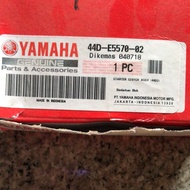 Yamaha Xeon 44D E5570 02 Starter Clutch