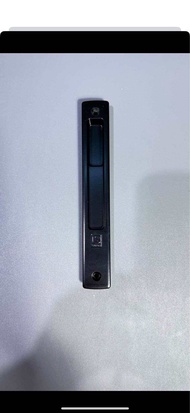 Cekon มือจับเรียบ มีรู ใช้กับหน้าต่างและประตูบานเลื่อน ขนาด ร่องที่ใส่ 2 * 16 cm.