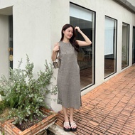 Spartan.bkk - Ella Dress in Brown ลินินเดรส ลายริ้ว สีน้ำตาลเข้ม