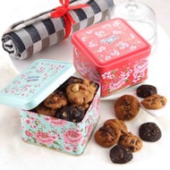 Famous Amos La Rosa Blossom Square Tin 80g Occasion Gift Set Cookies Gift Tins Original Chocolate Ch