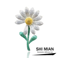 G Gwon Ji-Dragon Inlaid Zircon Daisy Sunflower Brooch Female High-End Luxury Clothes Brooch Pin