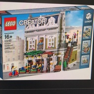 Lego 10243 Parisian restaurant