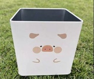 罕有 絕版 lulu豬第一代 包智能櫃運費 lulu豬筒（注意 此產品為貨源直寄 會使用4px嘅智能櫃或自提點（遍布全港九新界）付款後會俾你揀 貨源大約1星期內出貨 可加錢改寄屋企 女朋友禮物 生日