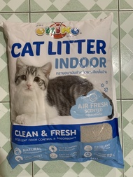 OKIKO CAT LITTER INDOOR ทรายแมวสำหรับเลี้ยงในบ้าน กลิ่นแอร์เฟรช ขนาด 10 ลิตร