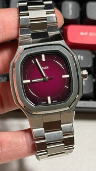 Maen x Worn & Wound Manhattan 37 Burgundy