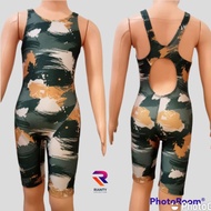 / athlete Swimsuit/ competition swimsuitSwimsuit comparable to the arena