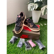 TRAVIS AJ1 LOW MOCHA