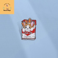 XHjewelryadd Creative Cartoon Ciga Cat Brooch Funny Animal Cat Pin