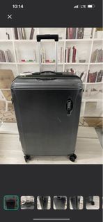 American Tourister 30 吋可擴展行李箱旅行箱我 American Tourister 30 inch expandable lugguage 50 x 32 x 76cm （符合一