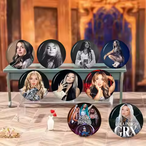 Music Singer L-lola Indigo Creative Pins Funny Round Snap-in Brooch Badge Backpack Hat Accessories J