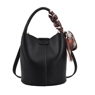 Deere Jack New Women S Bag Pleated Handbag Fashion Bucket Bag Leisure Crossbody Bag Lychee Soft Leather Bag