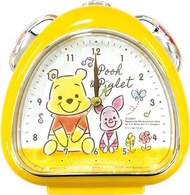 正版授權 日本 迪士尼 WINNIE 小熊維尼 維尼 小豬 鬧鐘 時鐘 三角鬧鐘 饅頭鬧鐘 指針鬧鐘
