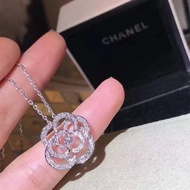 1 set of VCA neklace VCA FRIVOLE Flower Diamond Lab necklace total 2.3 carat Pt950